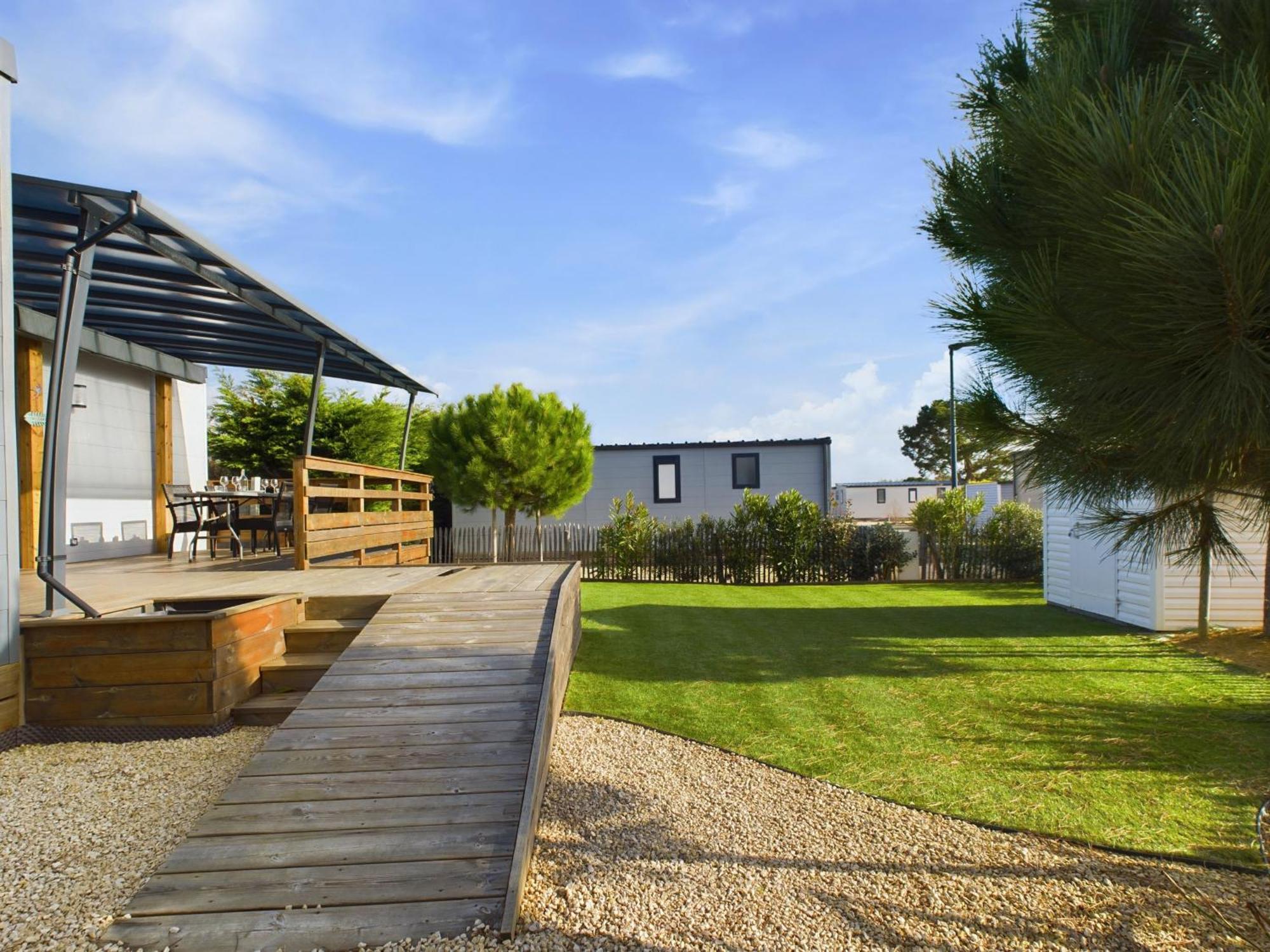 Beau Chalet Pour 4 Pers - Acces Piscine Chauffee 布雷蒂诺斯梅尔 外观 照片